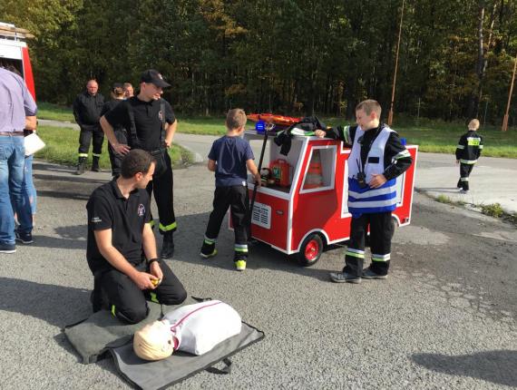 c18dab98-6b56-4cf6-b3dc-76c37d253fbe