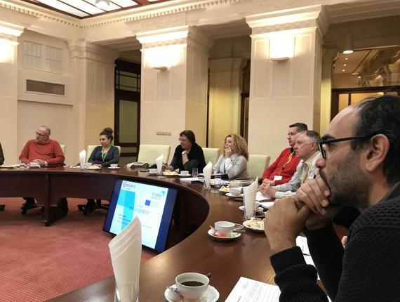 20181205_085700856_ios